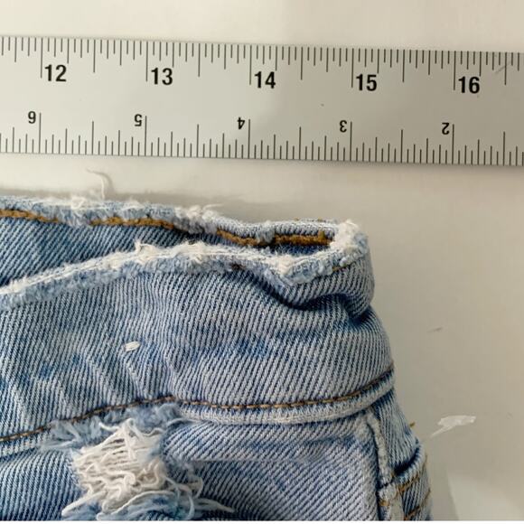 Abercrombie and Fitch 12 The Mom High Rise Jeans raw hem Distressed Patch Knee - Picture 6 of 9